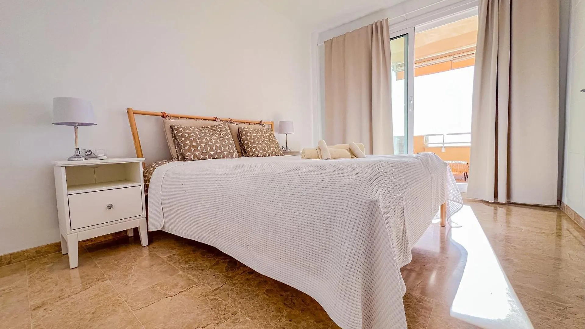 Apartment Sunset Paradise - 1 Bedroom With Ocean Views And Pool, Pa74 Puerto de Santiago